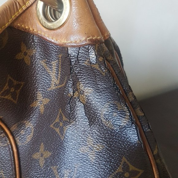 Authentic Louis Vuitton Galleria Shoulder Handbag - Picture 2 of 2